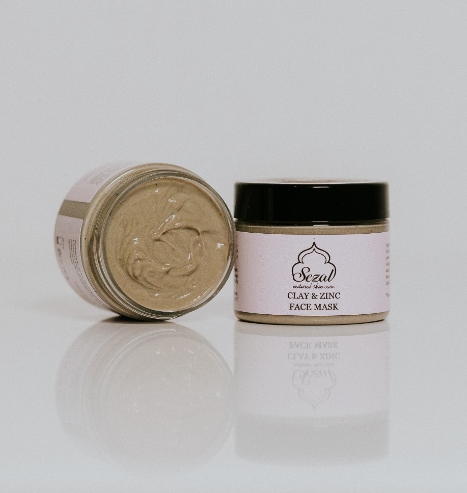 Mască de față cu argilă și zinc